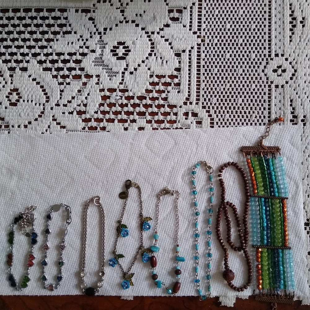 Bracelets - Picture 3 of 4